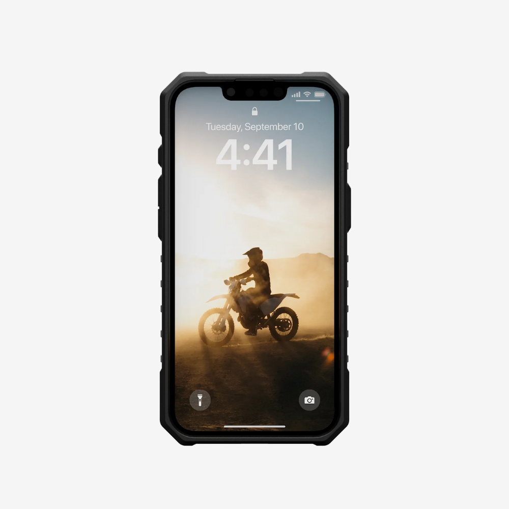 Pathfinder Clear MagSafe Case for Apple iPhone 16e