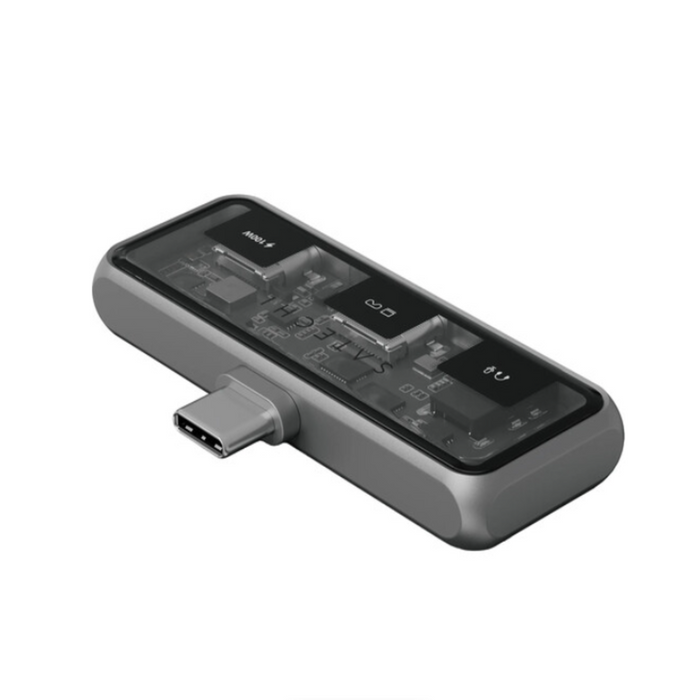 Mobile XR Hub with Audio Cables
